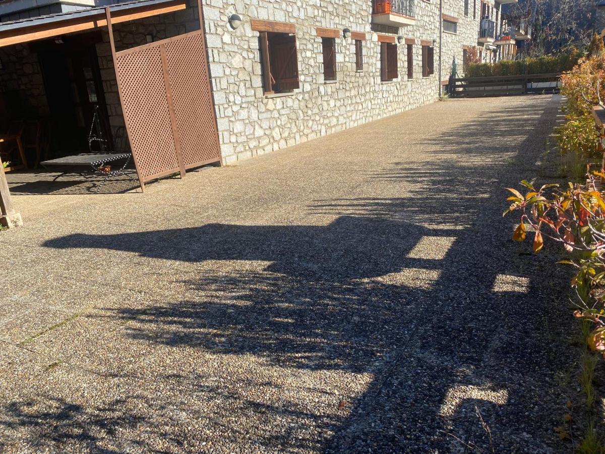 Apartament Check-In Casas Cumbre De Benasque Eriste Zewnętrze zdjęcie