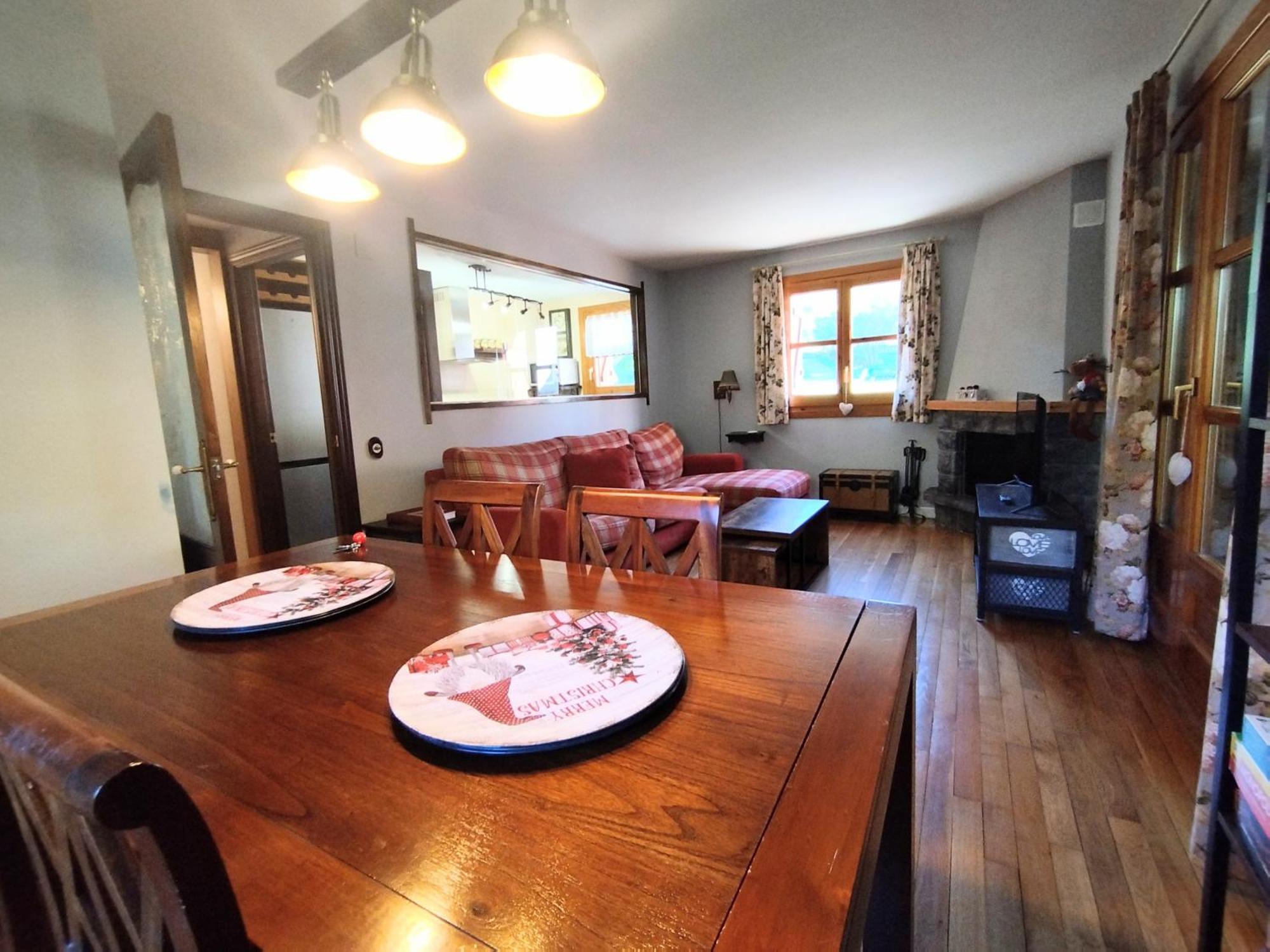 Apartament Check-In Casas Cumbre De Benasque Eriste Zewnętrze zdjęcie