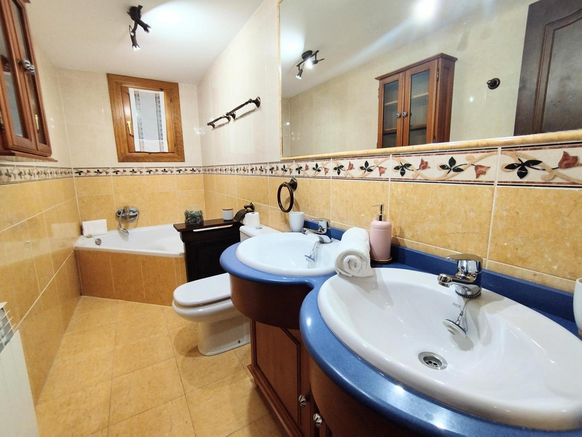 Apartament Check-In Casas Cumbre De Benasque Eriste Zewnętrze zdjęcie
